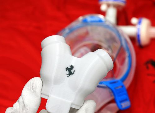 法拉利造 高级 口罩呼吸机 带跃马车标 采用超跑技术
